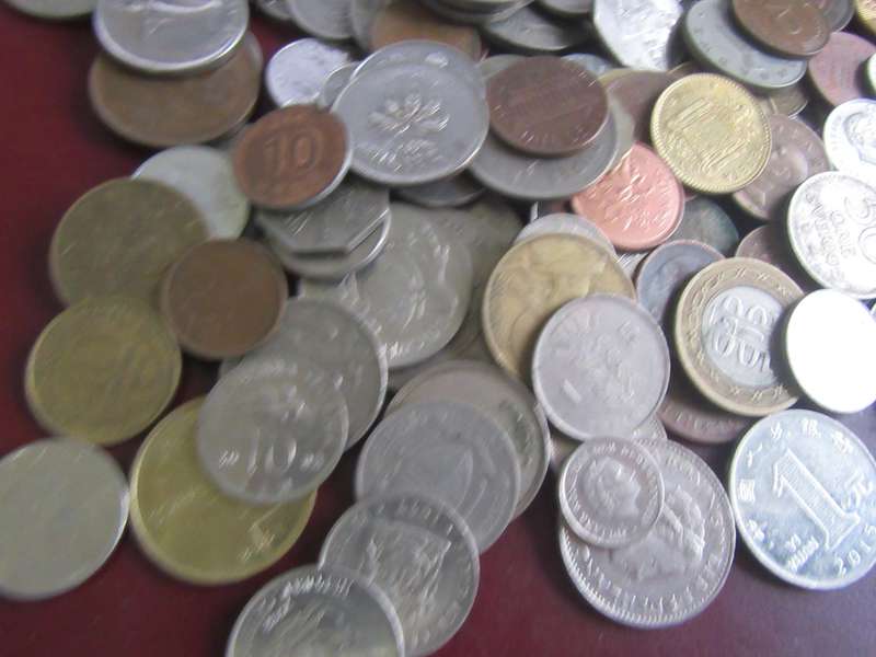 GOOD START FOR THE BEGINNER - 120 WORLD COINSINCL. RSA COINS - AS PER SCAN - BID PER COIN -LOT45