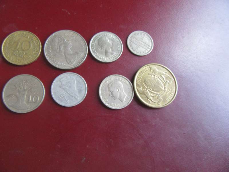 GOOD START FOR THE BEGINNER - 10INTERNATIONAL COINS -ASPER SCAN -CO11