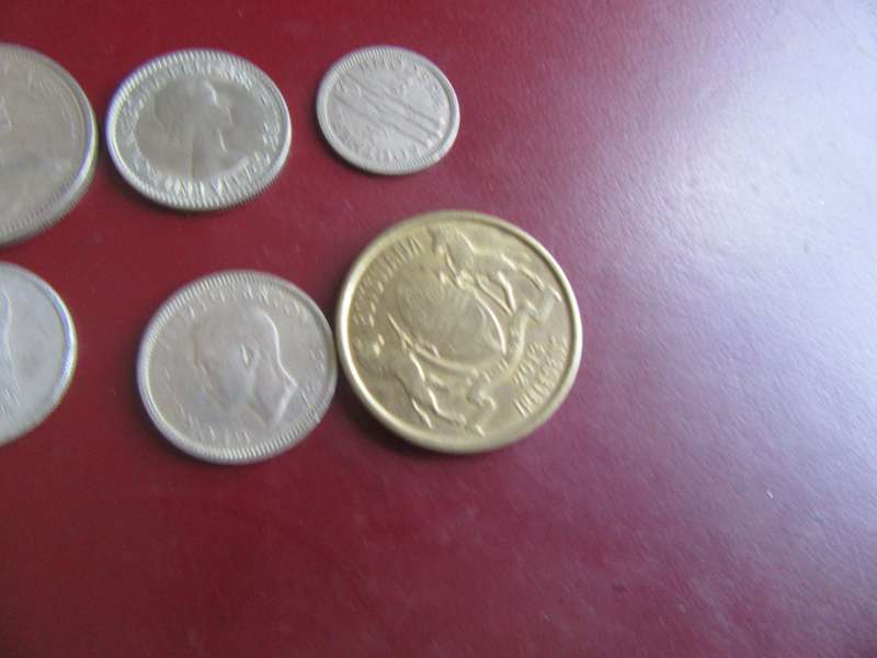 GOOD START FOR THE BEGINNER - 10INTERNATIONAL COINS -ASPER SCAN -CO11