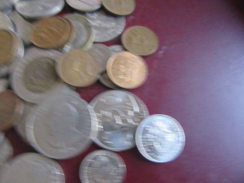 GOOD START FOR THE BEGINNER - 50 WORLD COINS INCL. RSA COINS - AS PER SCAN - LOT26