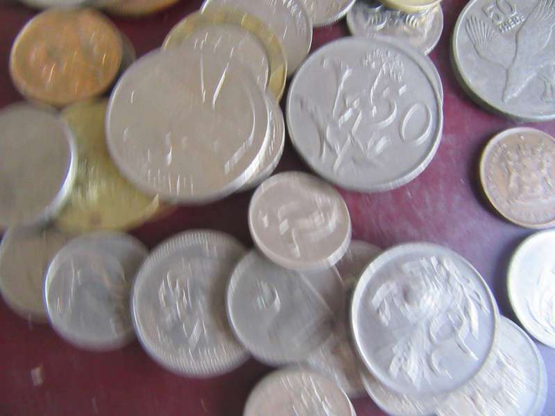 GOOD START FOR THE BEGINNER - 50 QORLD COINS INCL. RSA COINS - AS PER SCAN - LOT34