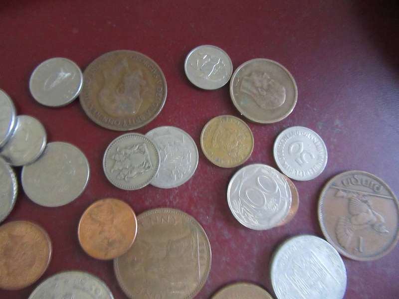GOOD START FOR THEBEGINNER- 50 WORLD COINS INCL.RSA COINS - AS PER SCAN - LOT27A