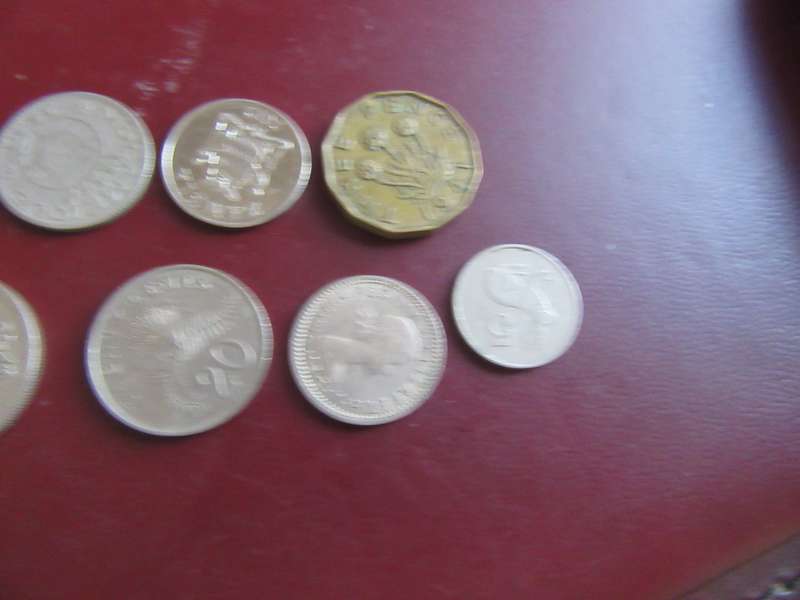 GOOD START FOR THE BEGINNER - 10INTERNATIONAL COINS - AS PER SCAN - CO41