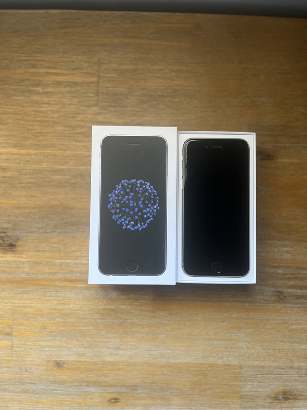 Space Grey Apple iPhone 6, 32 GB