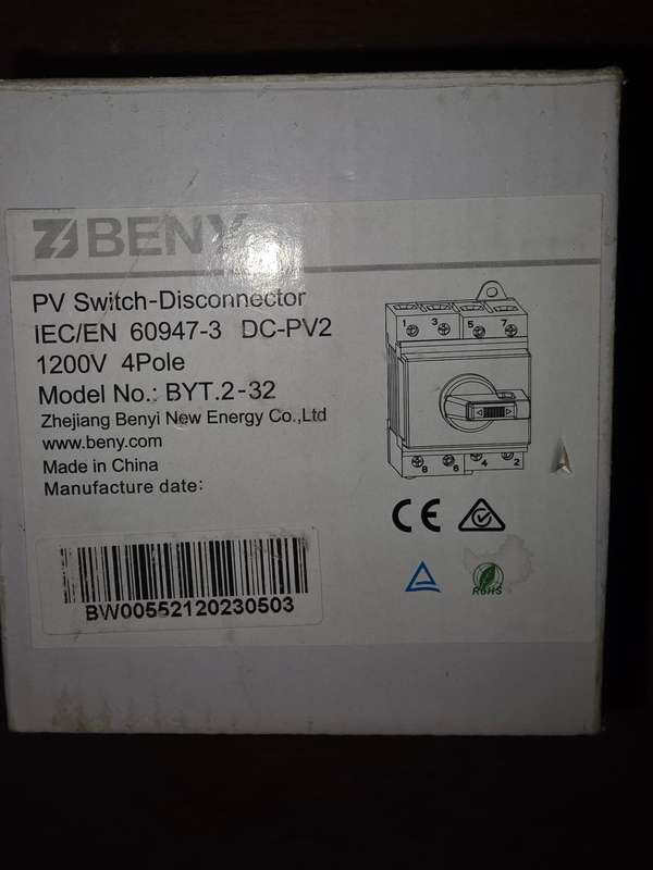 Pv switch disconnect
