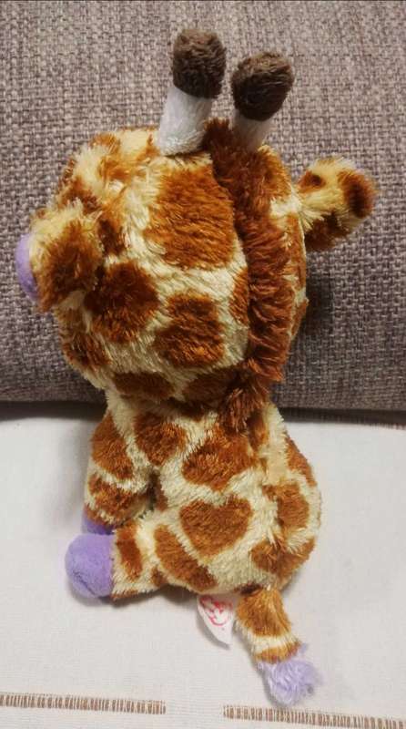 Collectable TY Beanie Boo Plush Giraffe named Safari. 18cm.