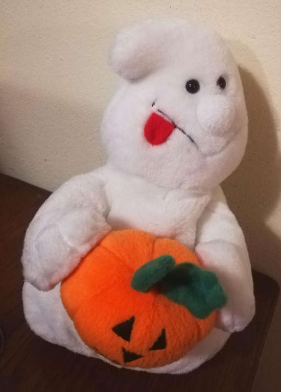 Fatso a little fat Ghost with a Halloween Pumpkin and little Pouch on back. Are you scared? 23cm.