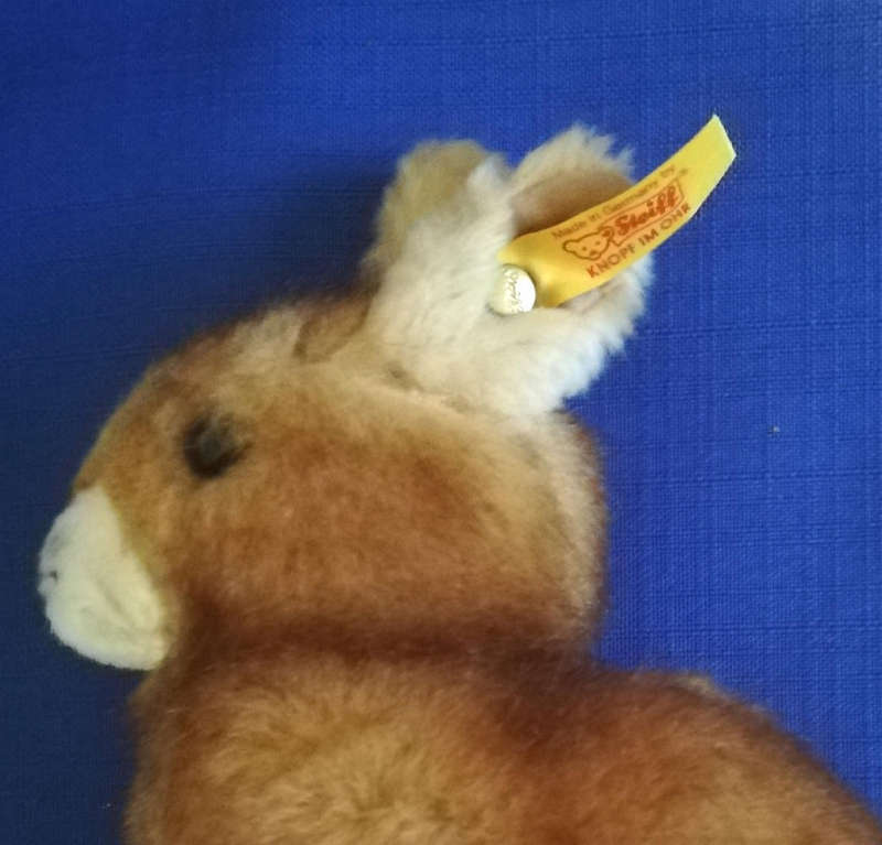 A Collectable Steiff Rabbit Called Hoppel. Plush Toy made with Soft woven Fur. 15cm.
