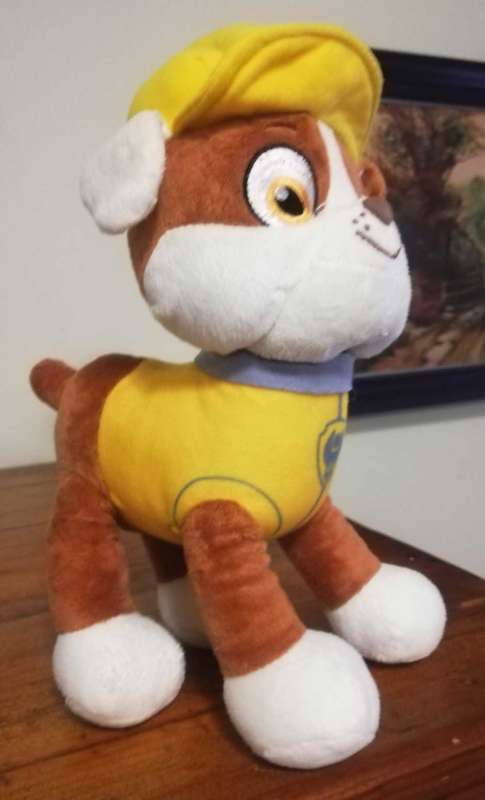 Rubble from Paw Patrol. A plush Nickolodeon Play by Play soft toy. 28cm.