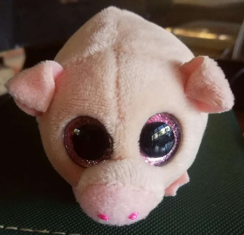 Curly from the TY Beanie Baby Boos - Teeny Tys collection. 11cm.