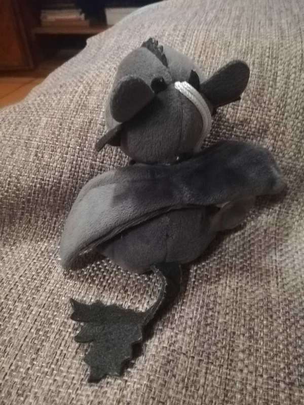 Toothless From How To Train Your Dragon. Soft, Grey Plush Toy. 13cm.