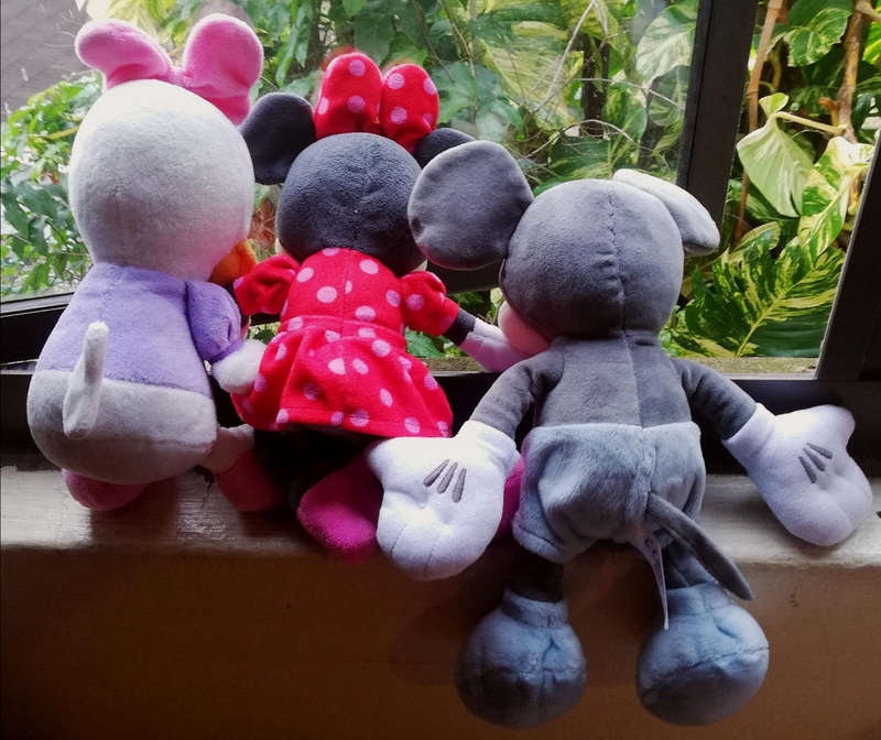 3x Disney plush Toys! Mickey, Minnie and Daisy! A Happy Family at a Great Price!