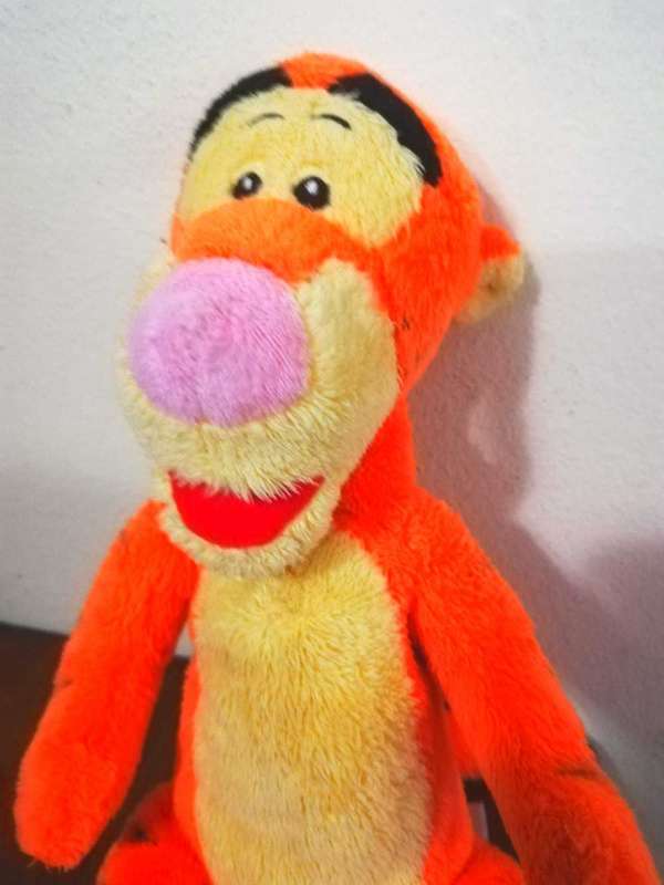Baby's Plush Tigger. Stuffed Animal toy by Disney! 22cm.