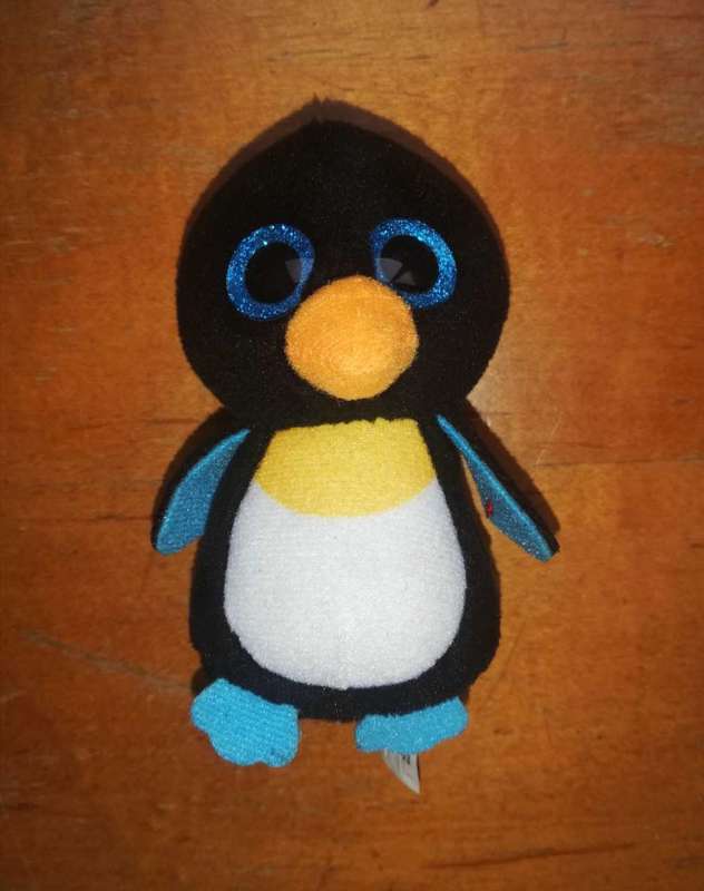 TY Teeny Beanie Boos 2017. Waddles the Penguin. Made For McDonalds Happy Meal. 9cm.