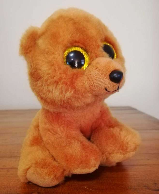 Brownie the Velvety TY Beanie Boo. Golden glitter eyed Bear. 18cm.