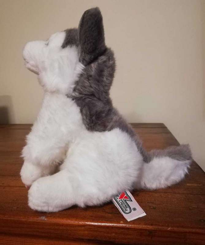 A beautiful, plush Husky named Luciz! 22cm.