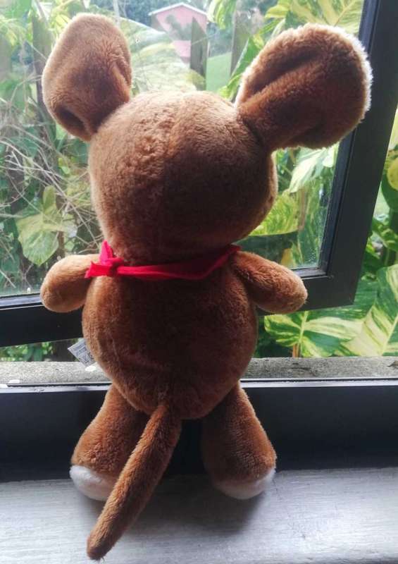 Super Mouse with a red bananna! 28cm.