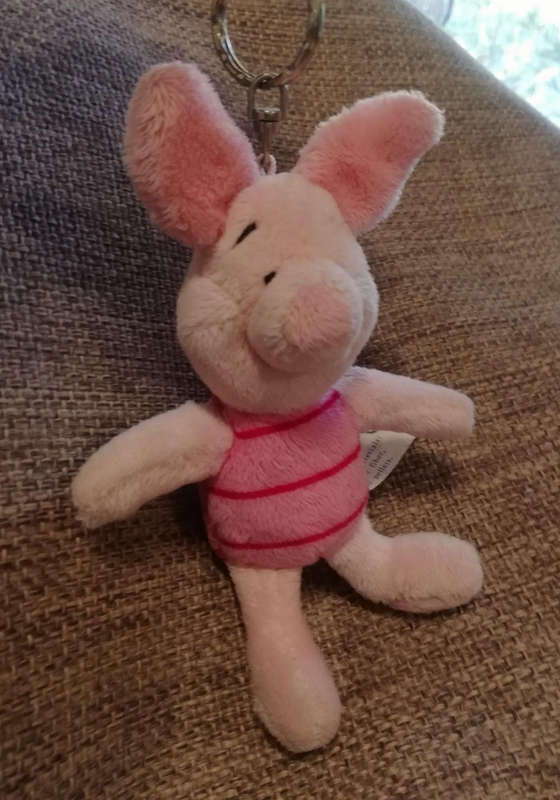 Disney's cute little Piglet Key Holder. 14cm.
