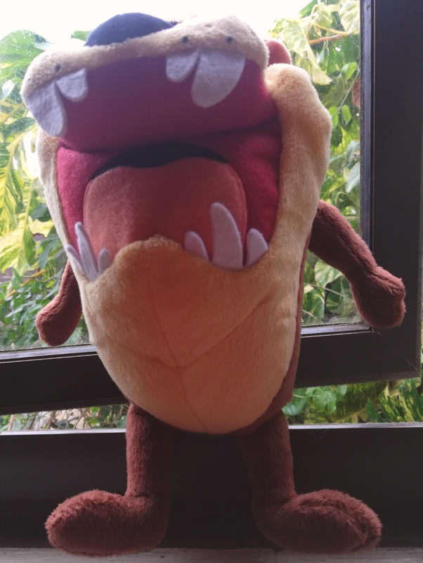 Looney Tunes. Taz Tasmanian Devil. Plush Toy!  28cm.