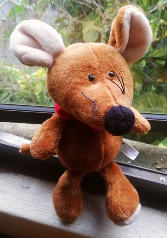 Super Mouse with a red bananna! 28cm.