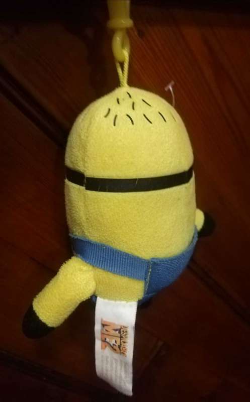 Despicable Me 2.  Small Pocket Size Minion. Plush Buddy!  16cm.