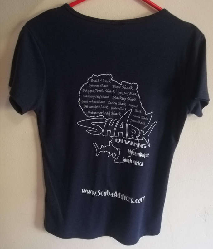 Shark Diving - Mozambique and South Africa. Scuba Addicts Diving Adventures. Navy T-Shirt M-Size.