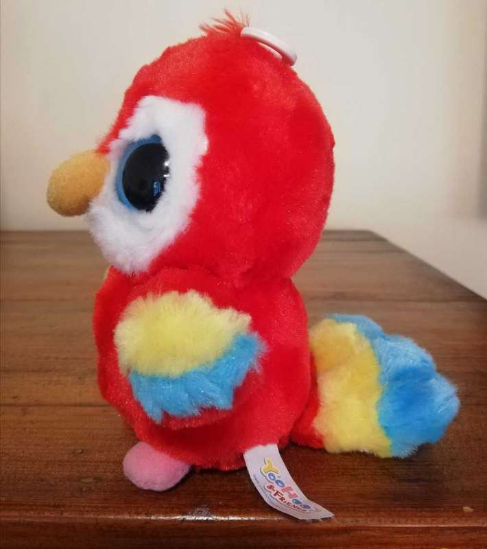 RARE YooHoo & Friends. Aurora Scarlet the red Macaw. 15 cm.