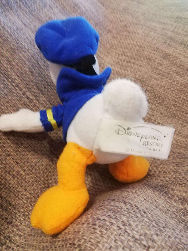 Little Donald Duck. Disneyland Pocketsize 15cm.