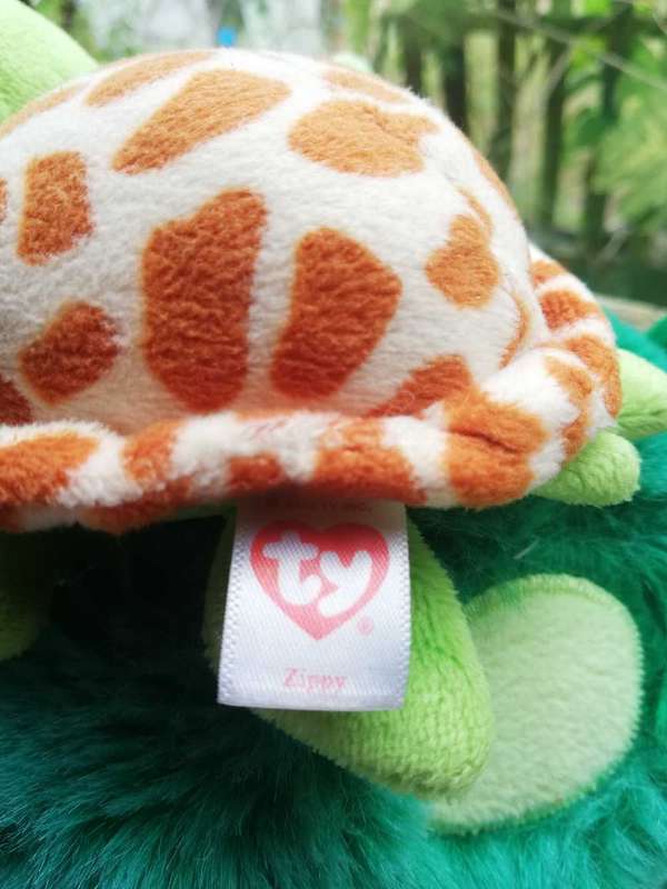 TY's Zippy the Green Turtle Beanie Boo. Reptiles & Amphibians Stuffed Animal. 2018. 20cm.