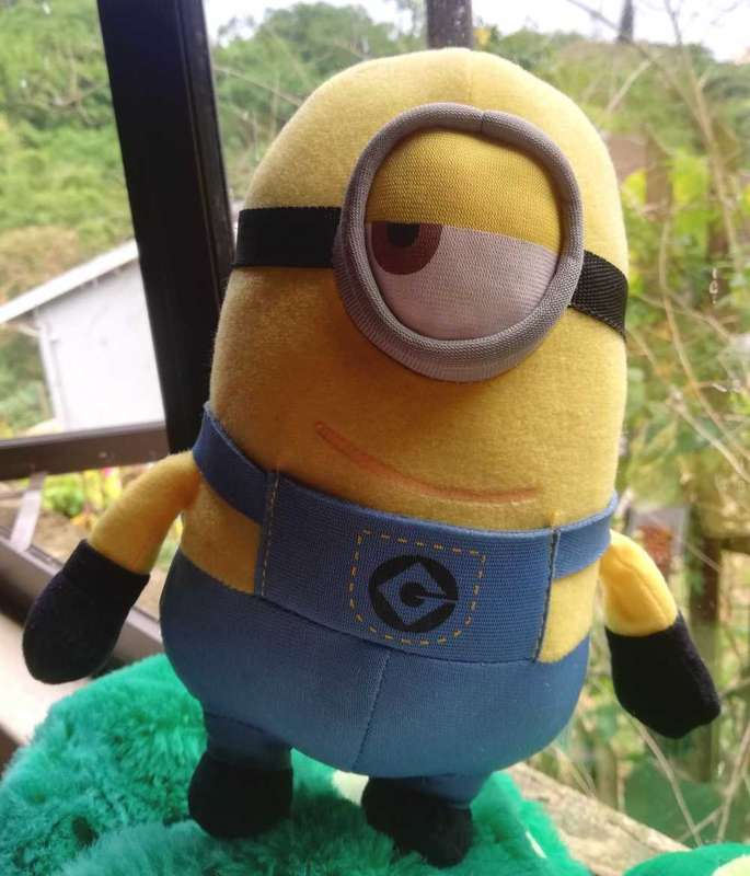 Despicable Me 2.  One Eyed Minion. Plush Buddy!  25cm.