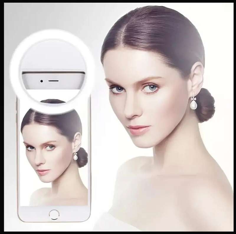 Pink Clip-On Selfie Ring Light  Battery Powered (2 x AAA)