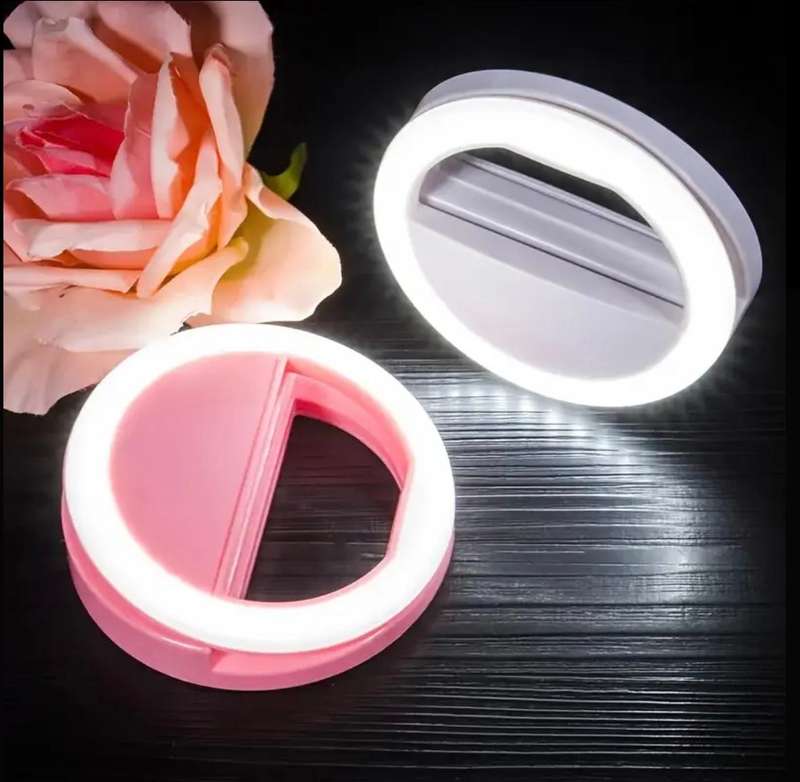 Pink Clip-On Selfie Ring Light  Battery Powered (2 x AAA)