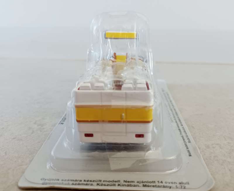 MODEL:  Papamobile Poland - Rare model, not easy to find ! (IXO) (MOD003)