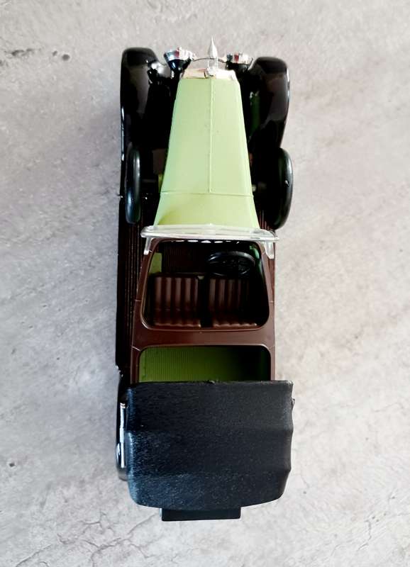 Model Hispano-Suiza 6 Cylinder - Solido made in France Scale 1.43 (Stock no 2)