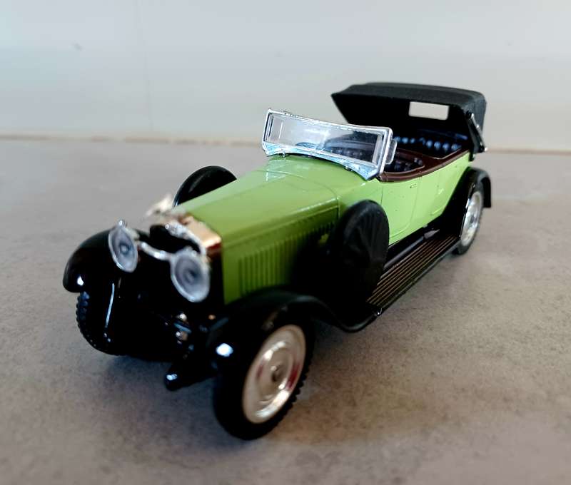 Model Hispano-Suiza 6 Cylinder - Solido made in France Scale 1.43 (Stock no 2)