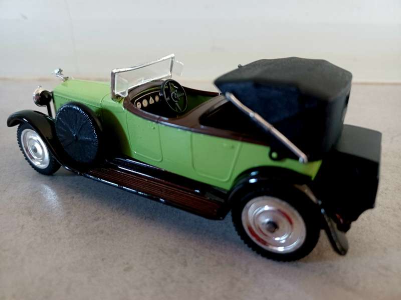 Model Hispano-Suiza 6 Cylinder - Solido made in France Scale 1.43 (Stock no 2)