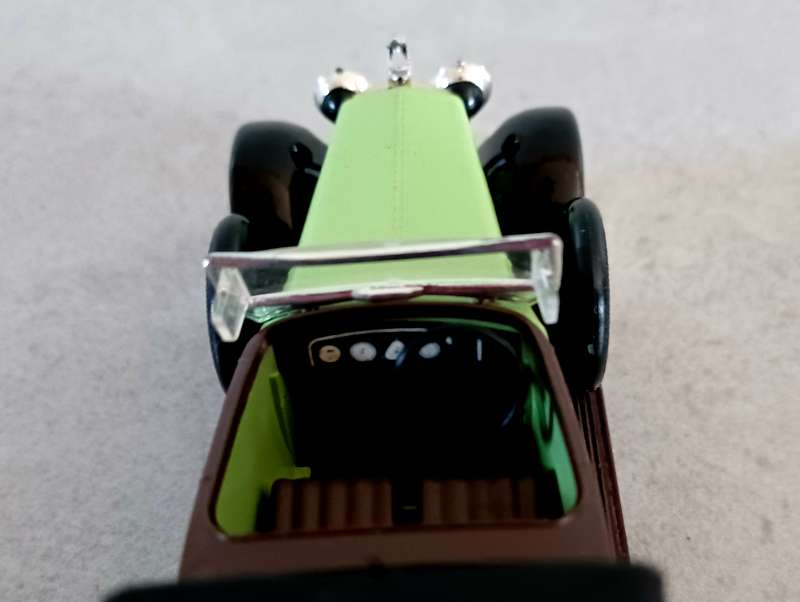 Model Hispano-Suiza 6 Cylinder - Solido made in France Scale 1.43 (Stock no 2)
