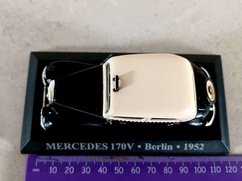 Model - Mercedes 170V Berlin Taxi 1952 - scale 1.43 - Made in China - (MOD008)