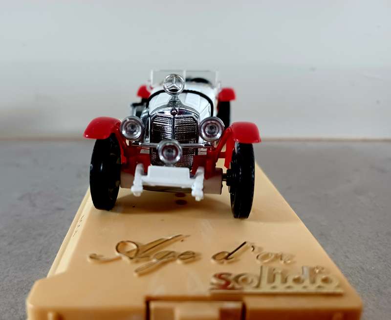Model Mercedes SSLK  Scale 1.43 (Solido made in France)  (MOD007)