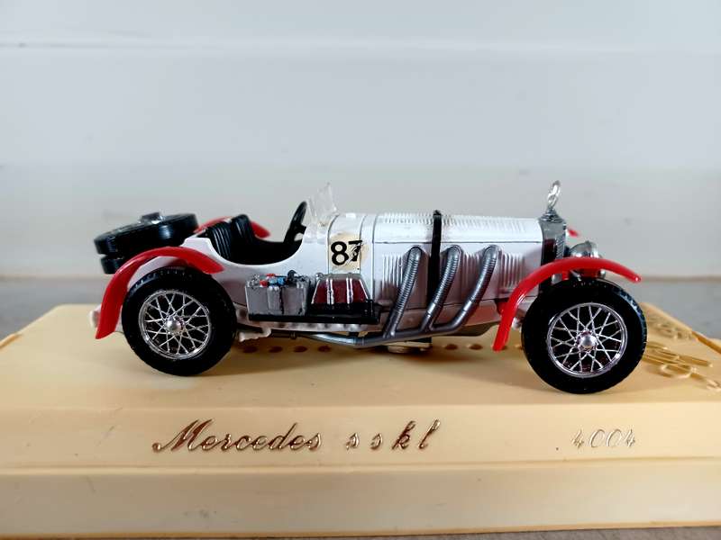 Model Mercedes SSLK  Scale 1.43 (Solido made in France)  (MOD007)