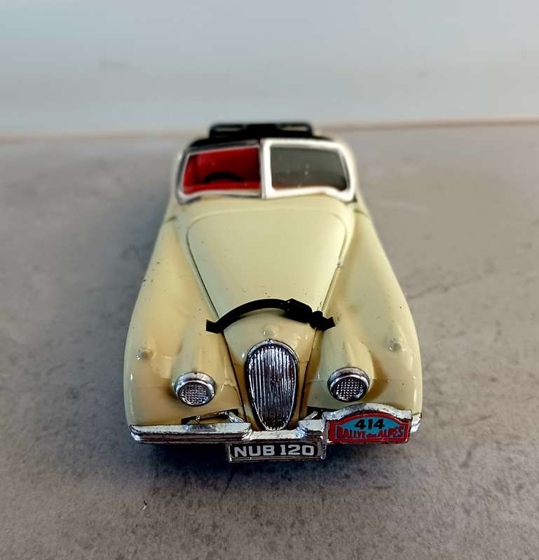 Model - JAGUAR XK120 1952 - Made in Great Britain - Corgi - (MOD006)