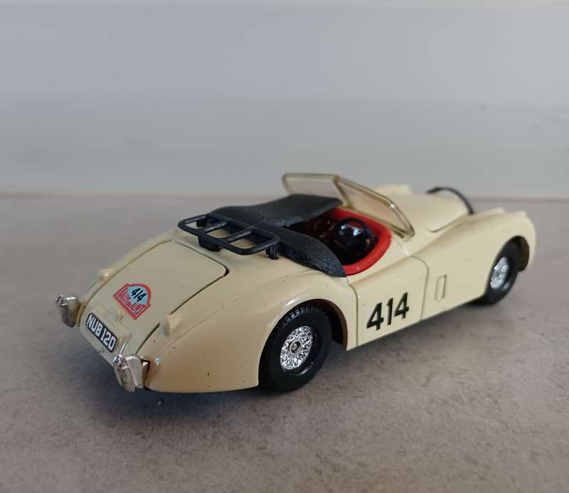 Model - JAGUAR XK120 1952 - Made in Great Britain - Corgi - (MOD006)