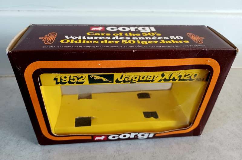 Model - JAGUAR XK120 1952 - Made in Great Britain - Corgi - (MOD006)