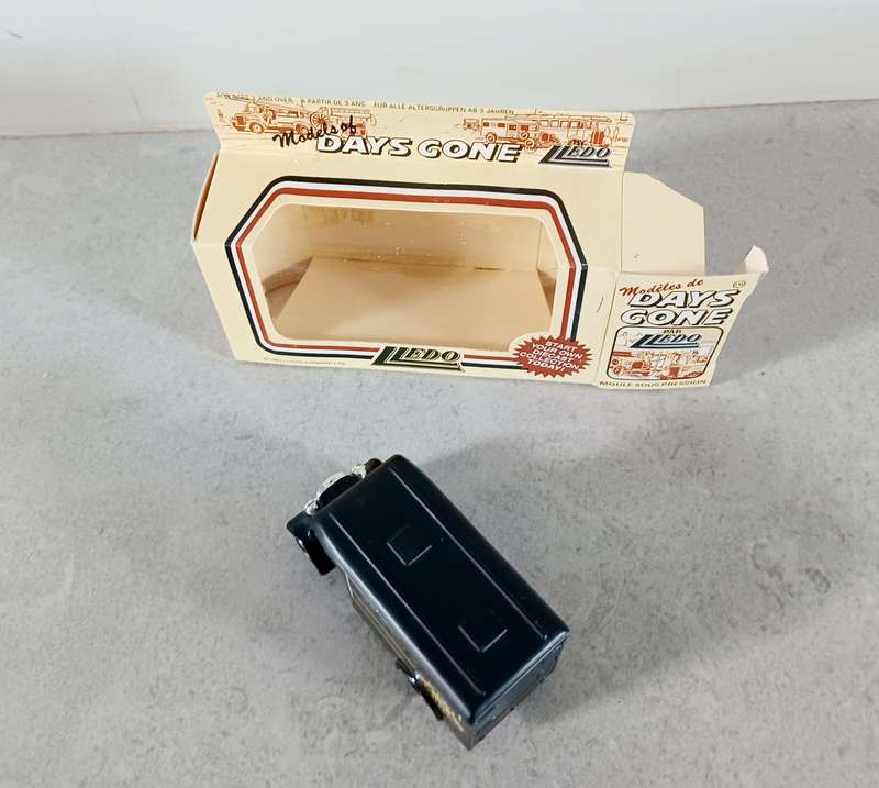 MODEL:  Ford Model A "KIWI Polishes" (MOD048) Liedo   Days Gone Black