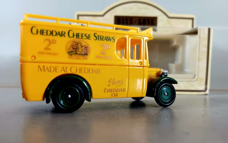MODEL: DENNIS  "Cheddar Cheese" Liedo  Days Gone Yellow (MOD049)