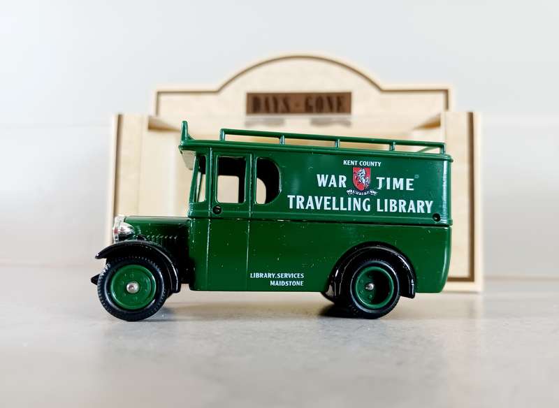 MODEL: DENNIS "War Time Travelling Library" :  Liedo  Days Gone  (MOD050)