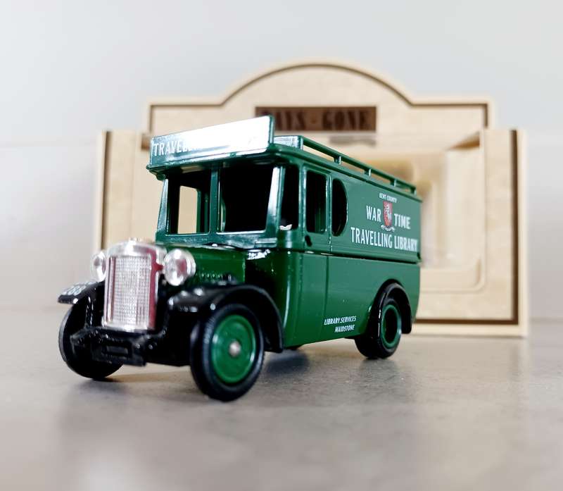 MODEL: DENNIS "War Time Travelling Library" :  Liedo  Days Gone  (MOD050)