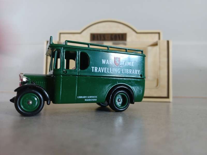 MODEL: DENNIS "War Time Travelling Library" :  Liedo  Days Gone  (MOD050)