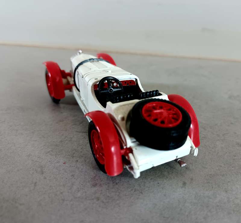 Model Mercedes SSKL 1931 (MOD061)