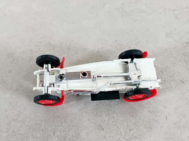 Model Mercedes SSKL 1931 (MOD061)